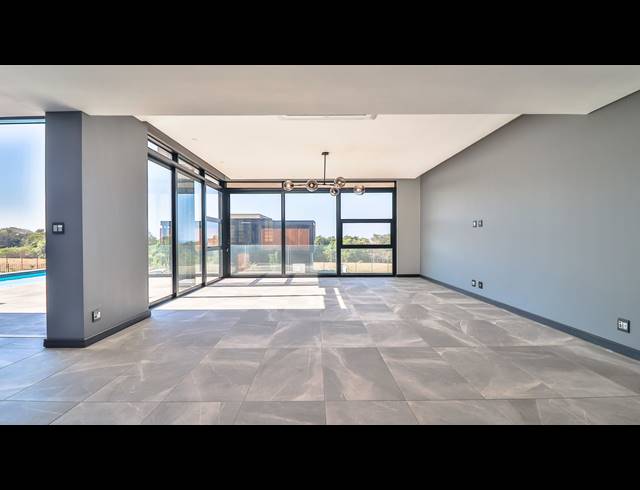 5 BEDROOM FREESTANDING FOR SALE IN UMHLANGA RIDGE